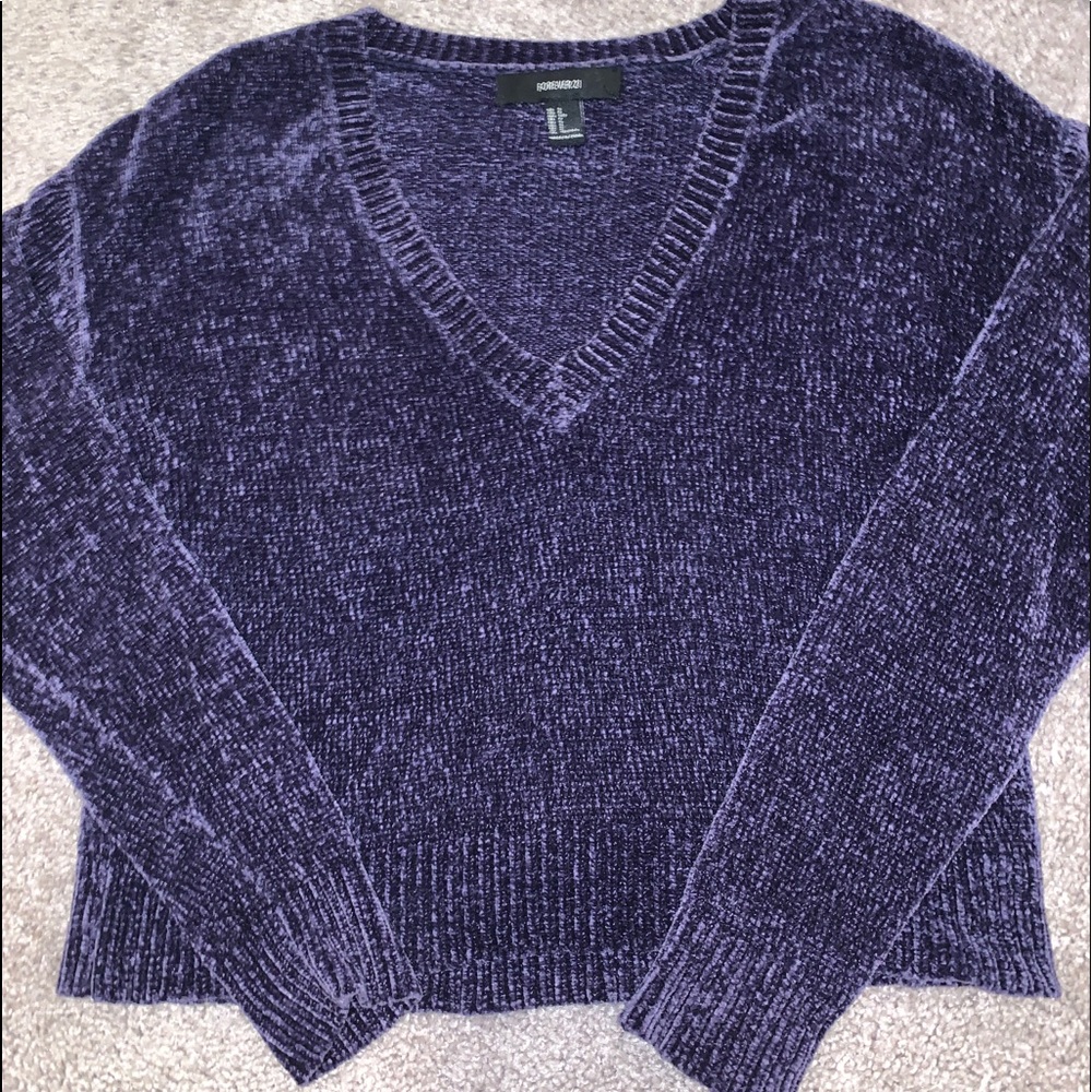 practically new FOREVER 21 cropped sweater